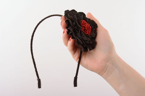 Leather hair band Black and Red - MADEheart.com