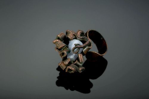 Anel de cobre e calcedônia - MADEheart.com