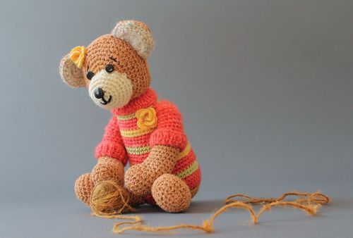 Giocattolo a maglia fatto a mano pupazzo a forma di orsetto a uncinetto - MADEheart.com