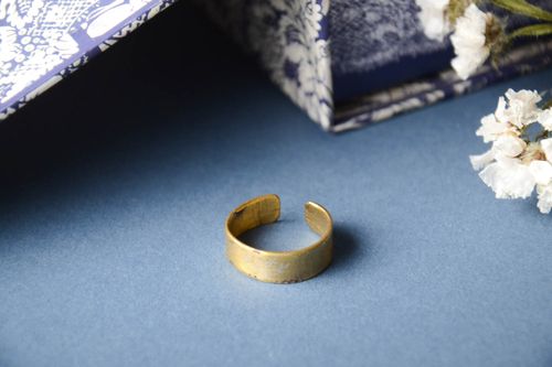 Медное изящное кольцо ручной работы кольцо из меди женский перстень стильный - MADEheart.com