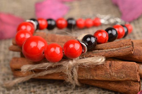 Bracelet with red and black beads stylish unusual bright female handmade jewelry - MADEheart.com