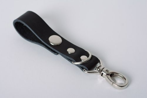 Handmade black genuine leather key holder for men and women - MADEheart.com