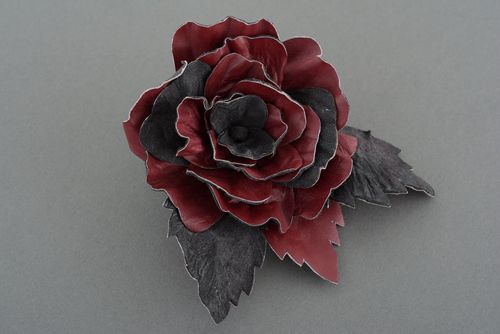 3D Brosche aus Leder Rose - MADEheart.com