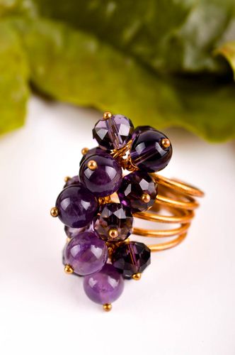 Bague améthyste cristal laiton Bijou fait main violette grande Cadeau femme - MADEheart.com