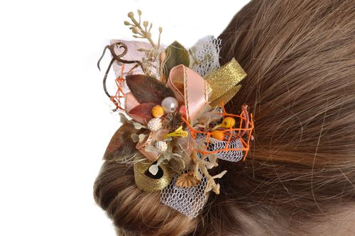 Blume Haarspange Rohling aus Stoff und dekorativen Elementen für Frauen  - MADEheart.com