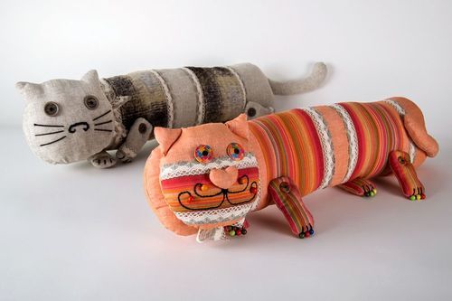 Peluche chat artisanale Chat multicolore - MADEheart.com