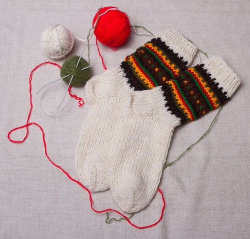 Chaussettes multicolores en laine pour femme - MADEheart.com