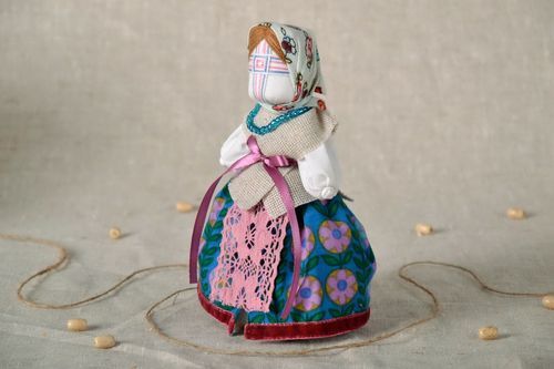 Ethnische Puppe-Amulett Motanka - MADEheart.com