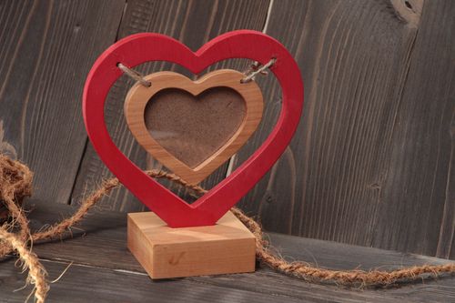 Handmade small designer painted heart shaped wooden photo frame on stand - MADEheart.com