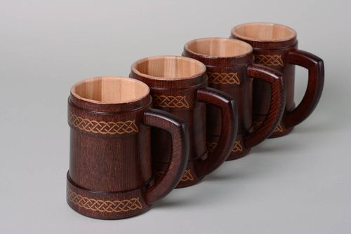 Set de chopes à bière en bois écologiques 4 pièces faites main style ethnique - MADEheart.com
