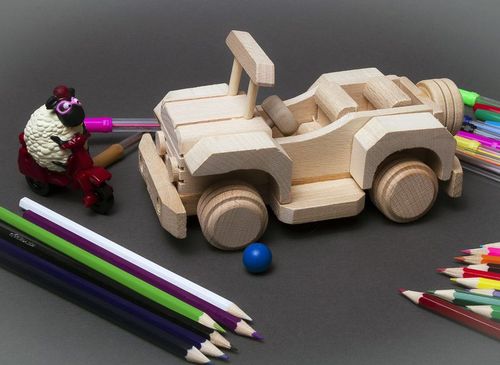 Macchina giocattolo di legno per bambini semilavorato di legno da decorare - MADEheart.com