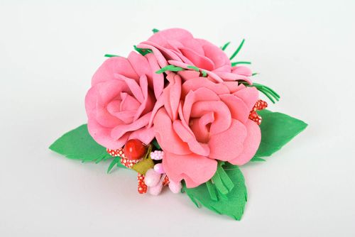 Handgefertigt Blumen Haargummi Damen Haarschmuck Frauen Geschenk grün rosa - MADEheart.com