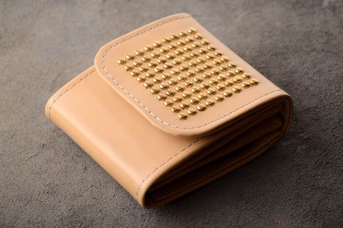 Cartera de piel hecha a mano beige billetera de mujer accesorio de moda - MADEheart.com