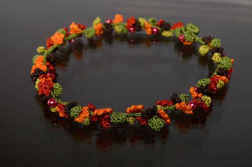 Collar tejido de hilos floral - MADEheart.com