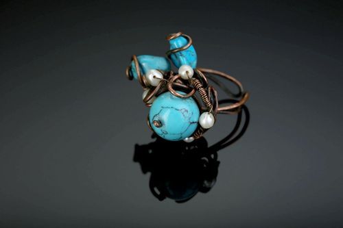 Ring from natural stones and pearls - MADEheart.com