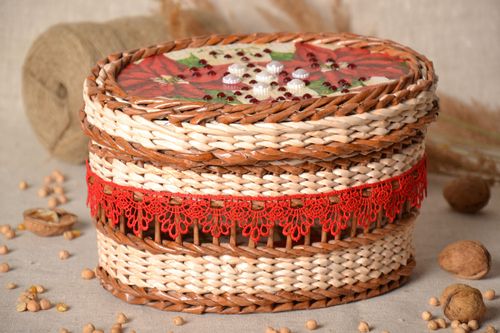 Woven basket for needlework - MADEheart.com