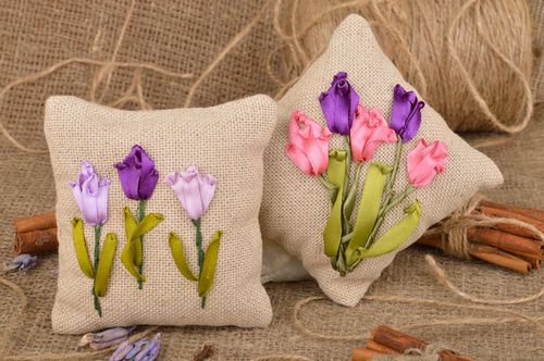 Set of 2 handmade decorative fragrant sachet pillows with herbs for home  - MADEheart.com