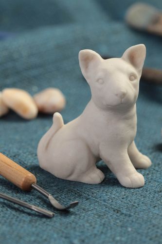 Figurine de chien fait main Statuette de chien résine petit Objet à décorer - MADEheart.com