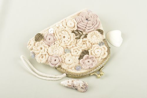 Neceser artesanal elegante accesorio para mujer tejido de hilos regalo original - MADEheart.com