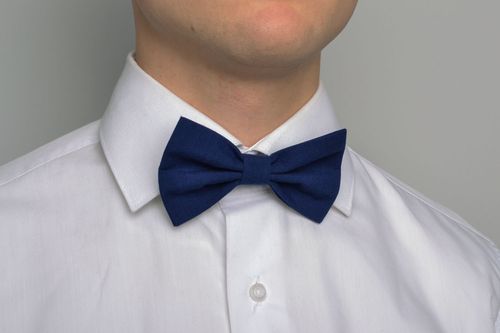 Blue bow tie - MADEheart.com