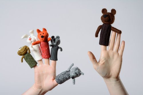Handmade Finger Theater Set aus 6 Spielzeugen aus Wolle in Filzen Technik für Kinder - MADEheart.com