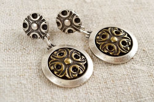 Handmade Ohrringe Designer Schmuck Geschenk für Frauen Metall Ohrringe  - MADEheart.com