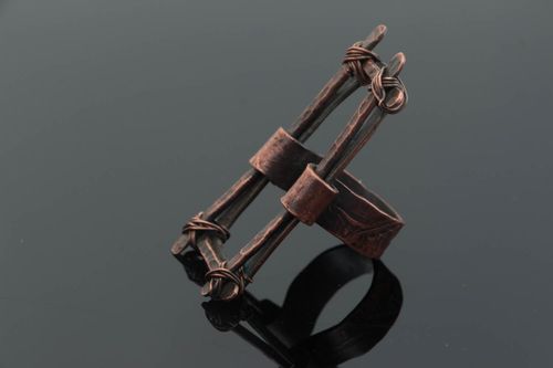 Bague originale de forme insolite en cuivre oblongue faite main pour femme - MADEheart.com