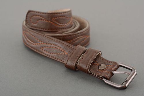 Brauner Gürtel aus Leder handmade - MADEheart.com