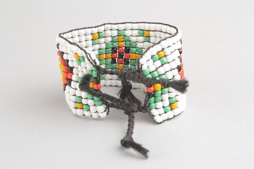 Bracelet fait main en perles de rocailles - MADEheart.com