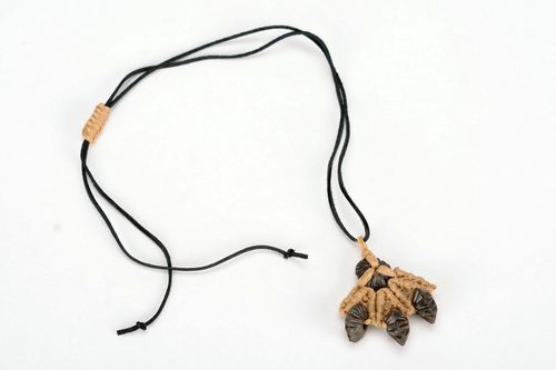 Collier pendentif fait main du style ethnique - MADEheart.com
