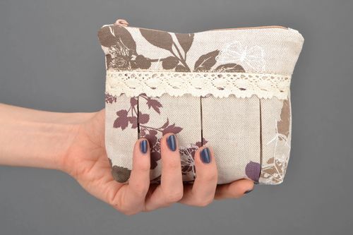 Trousse de beauté artisanale de tissu faite main - MADEheart.com
