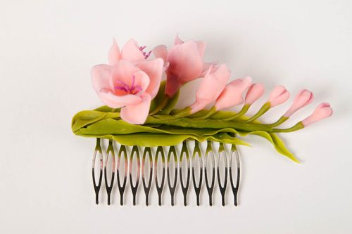 Peigne cheveux fait main Accessoire coiffure fleurs roses Cadeau femme - MADEheart.com