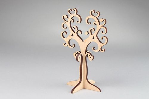 Árvore para jóia de madeira de vidoeiro - MADEheart.com