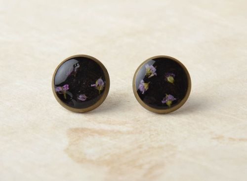 Metal earrings with natural flowers - MADEheart.com