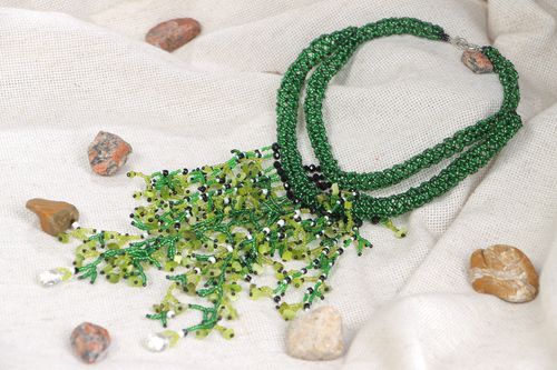 Gros collier en perles de rocailles et pierre naturelle œil de chat fait main - MADEheart.com