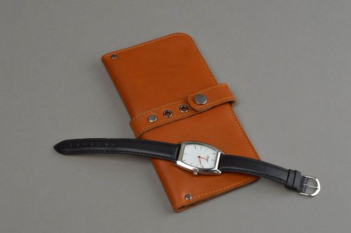 Stilvolles braunes Leder Portemonnaie für Herren handgemachtes Accessoire  - MADEheart.com