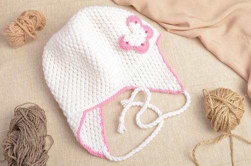 Handmade gehäkelte Kindermütze modisches Accessoire Mütze für Mädchen  - MADEheart.com