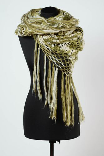 Chal tejido a dos agujas de lana artesanal de mujer blanco blanquiverde - MADEheart.com
