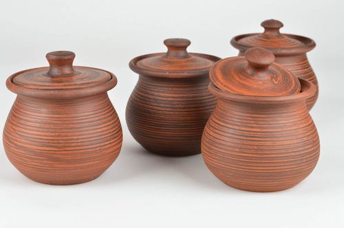 Set of handmade ceramic pots with lids for baking 4 items for 400 ml - MADEheart.com
