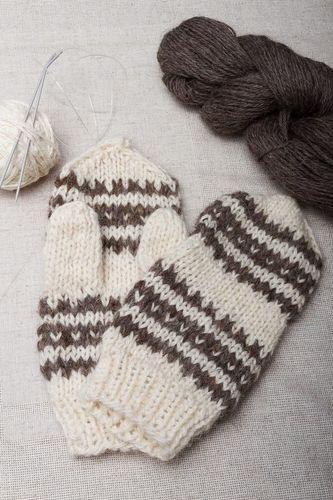 Manoplas de lana para hombres y mujeres tejidas a mano - MADEheart.com