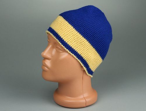 Bonnet tricoté en fils acryliques - MADEheart.com