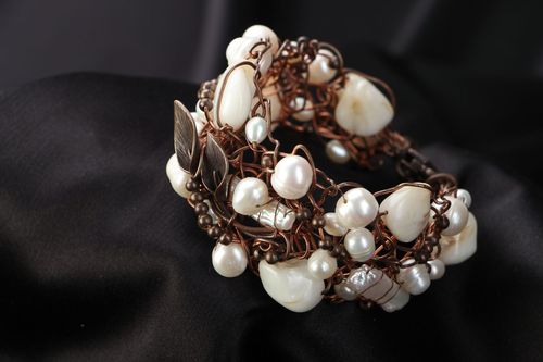 Bracciale con perline fatto a mano bigiotteria originale accessorio da donna - MADEheart.com