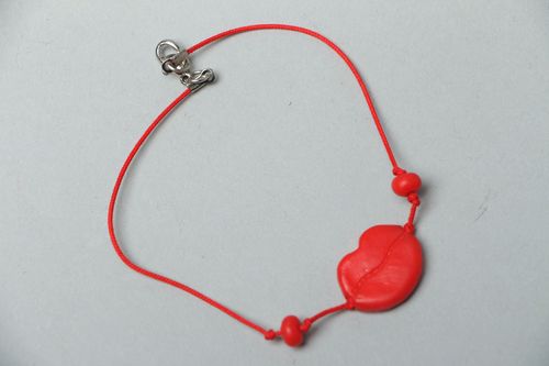 Plastic bracelet with charm - MADEheart.com
