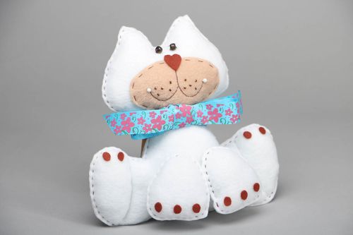 Soft fleece toy Cat with Butterfly - MADEheart.com