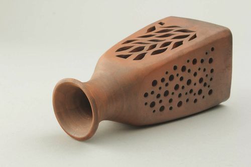 Dekorative Vase aus Ton - MADEheart.com