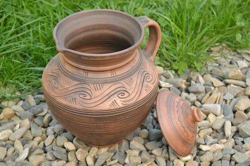 60 oz ceramic handmade pitcher pot with hand-molded ornament 2,3 lb - MADEheart.com