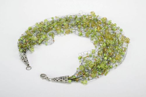 Handgemachte Halskette aus Glasperlen  - MADEheart.com