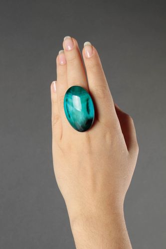 Украшение из рога кольцо ручной работы женское кольцо большое крупное голубое - MADEheart.com