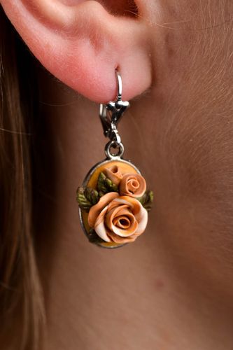 Eleganter Designer Schmuck handmade Blumen Ohrringe Accessoire für Frauen schön - MADEheart.com