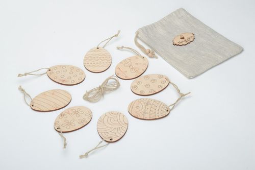 Set of plywood blank eggs in sack bag 8 items - MADEheart.com